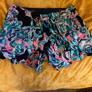 Lilly Pulitzer buttercup shorts size 6